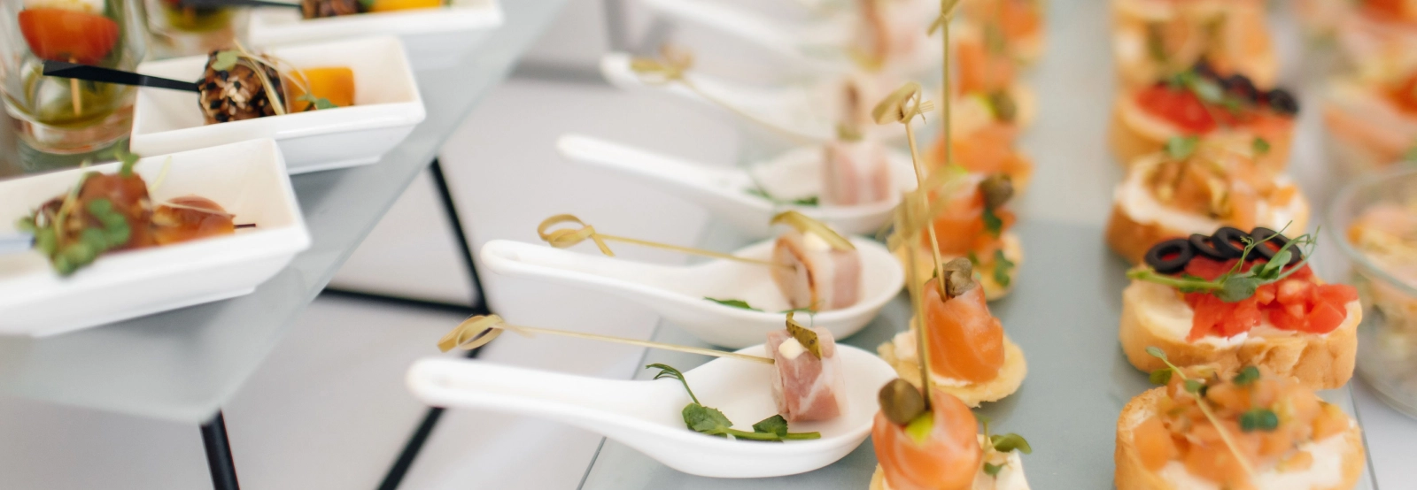 "Elevate Your Event with Gourmet Primo Catering's Cocktails"